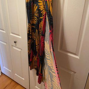 Thigh-high slit pants